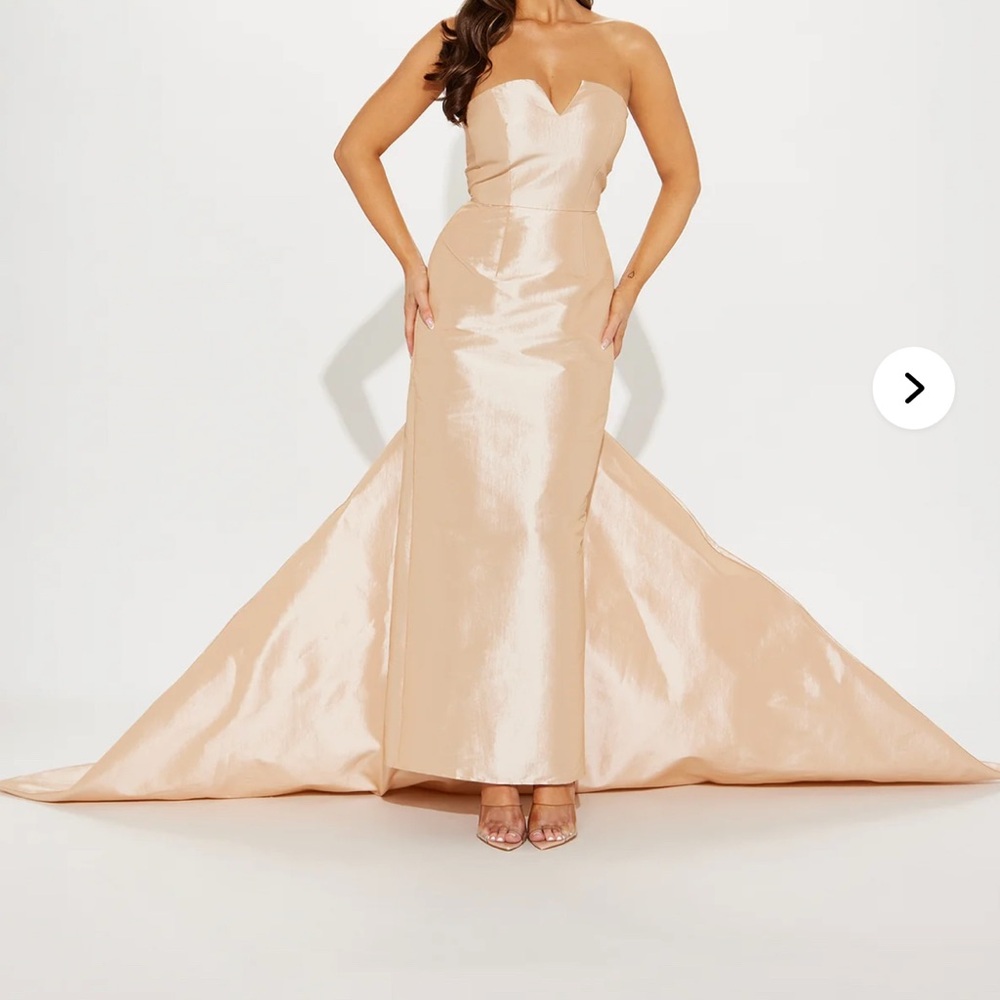 Elegant Strapless Cream Evening Gown
